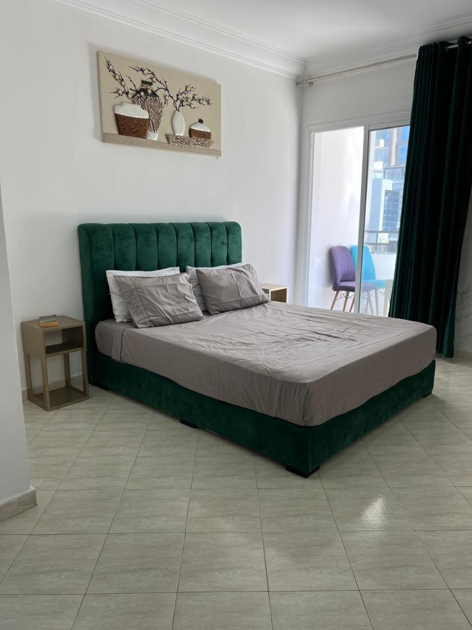 Malabata Apartment *